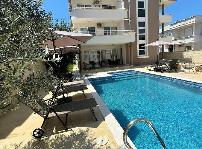 Apartments Harris